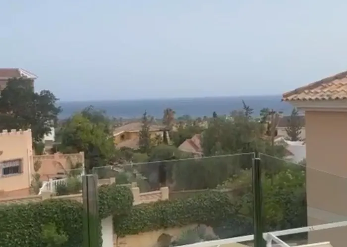 Agradable Casa Con Piscina